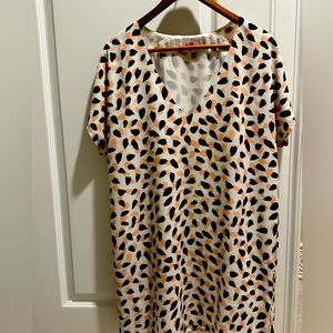“Buddy Love” V-neck shift dress